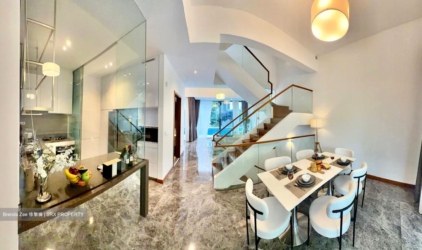 Alana (D28), Terrace #553985451